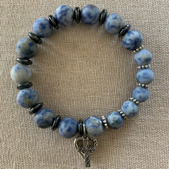 handmade Jewelry - Sodalite bead bracelet NWOT